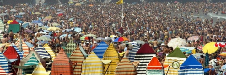 Miljoenen toeristen massaal naar Spanje in augustus, het is een “RECORD BREKER”